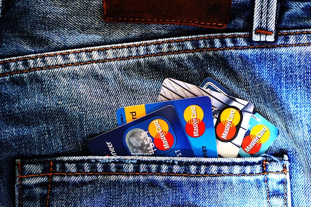 Tips Pintar untuk Menggunakan Kartu Kredit Lebih Aman